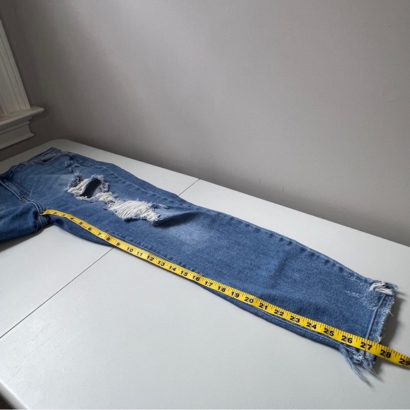 Judy Blue Boyfriend Fit Destroyed Ripped Jeans Hi Rise Stretch Womens Size 31 - Picture 13 of 14